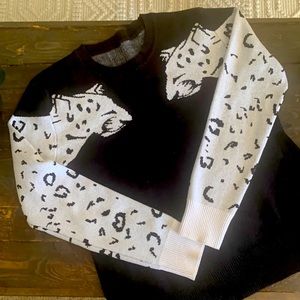 EUC Leopard pullover XL